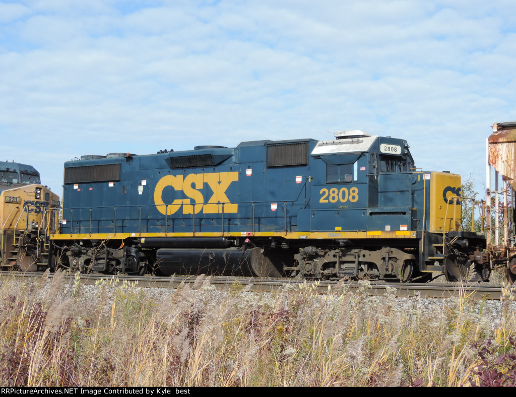 CSX 2808 